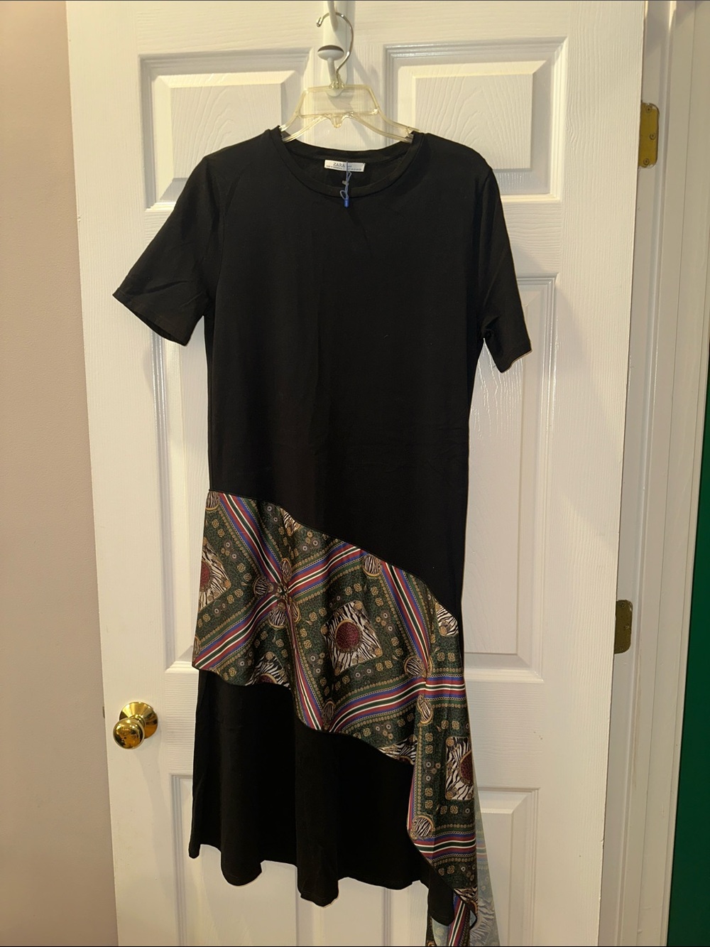 Zara Black Short-Sleeve Dress with Patterned Asymmetric Hem